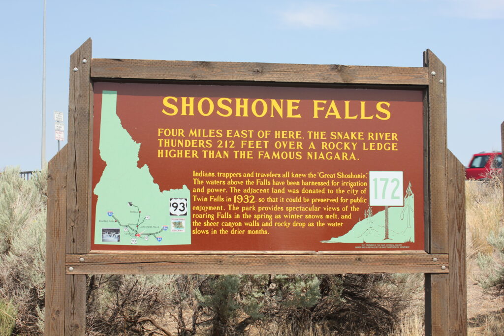 Road trip to Shoshone Falls Buzz Langdon visitor center. 