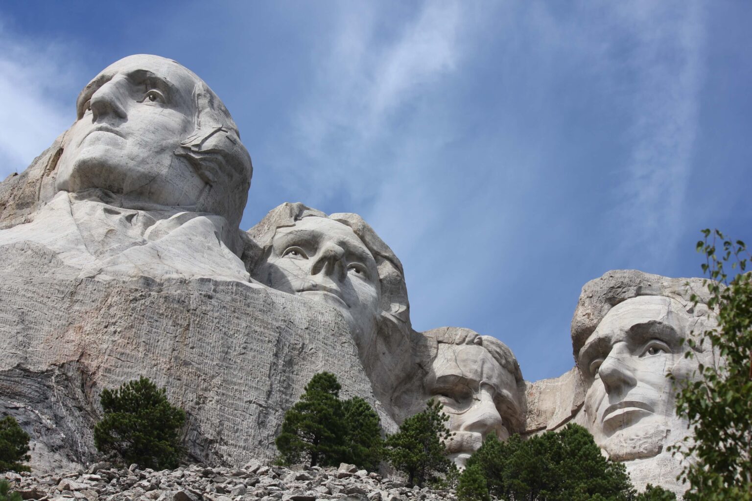 cave tours mount rushmore